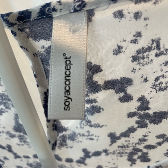 SOYA CONCEPT flowy blouse size small - Picture 10 of 11